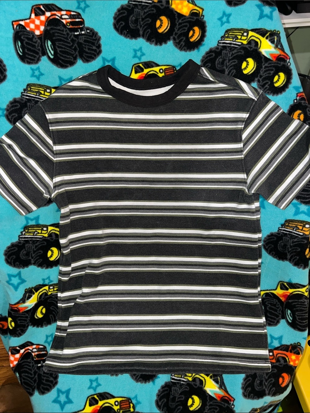 art class Black and Gray Striped Short Sleeve Tee